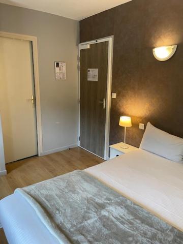 Hotel Restaurant Logis Cote Lac Савне Екстериор снимка