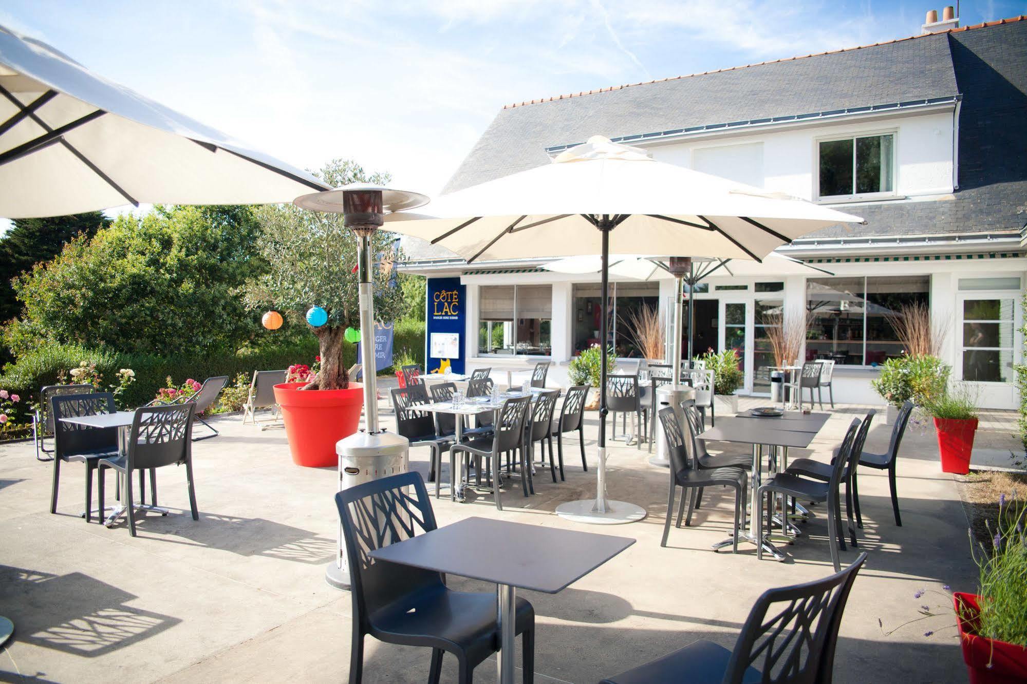 Hotel Restaurant Logis Cote Lac Савне Екстериор снимка
